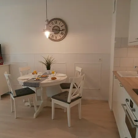 Apartament Silver Time Centrum 아파트 *